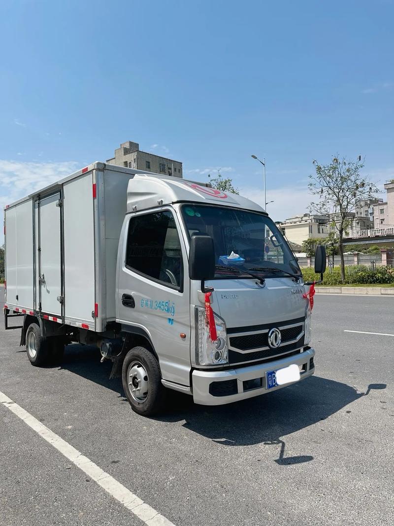 东风小霸王箱货报价_东风小霸王单排厢货小货车_东风小霸王厢货怎么样